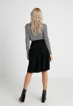 A-Lijn Rok - Black -Anna Field 5053c38cb0014b659c7b9f981ef22899