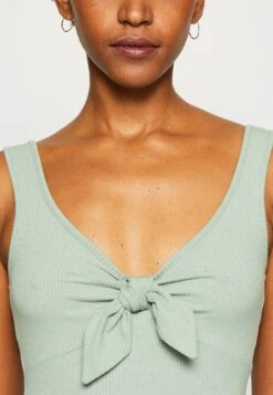 Anna Field Top - Light Green -Anna Field 654dabe73d114802acaffe1de702af7f