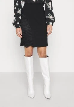 Panel Asymmetric- Minirok - Black