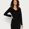 Anna Field Lace Insert V Neckline Loose Dress - Gebreide Jurk - Black -Anna Field fdae7c34c37a4216ad242b0a94b9e518